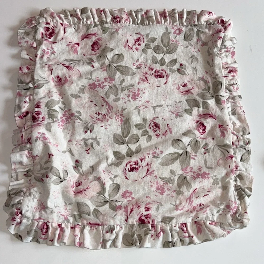 Simply Shabby Chic Pink and Cream Floral Fabric